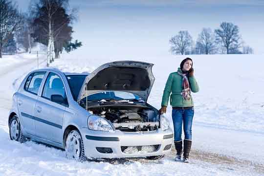 टिप्स : सर्दियों में कार का ख़याल रखने के लिए