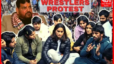 Wrestlers protest
