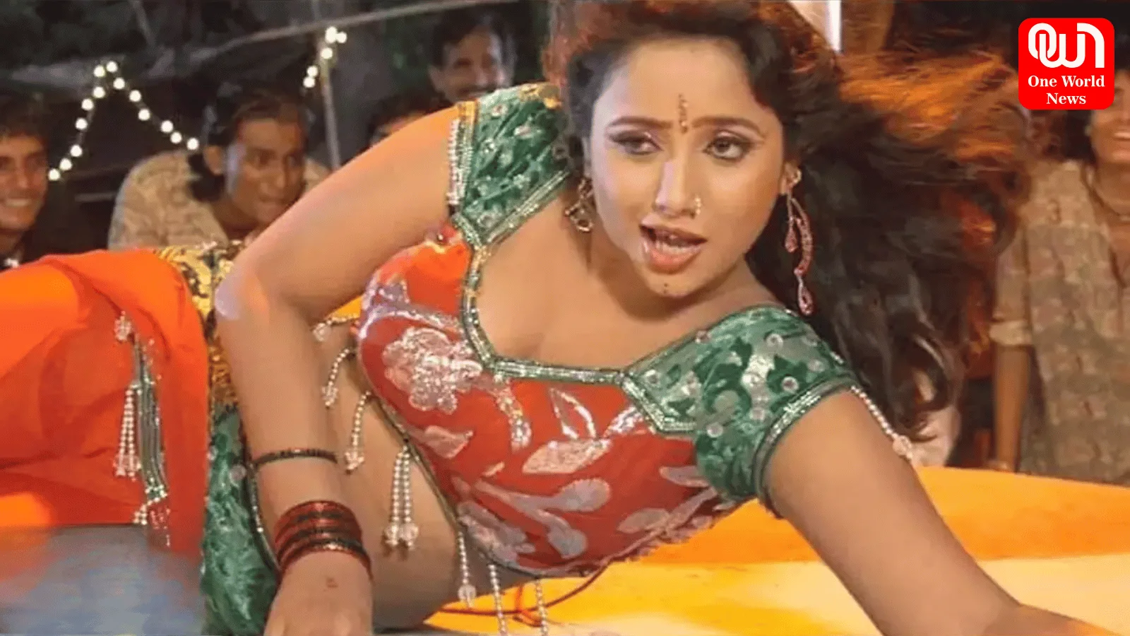 Bhojpuri Dance Video: रानी चटर्जी का डांस वीडियो, यू-ट्यूब पर मिले 24 मिलियन व्यूज, 'मार दियो रे रसगुल्ला चला के' गाना आज भी पॉपुलर 1 Bhojpuri Dance Video