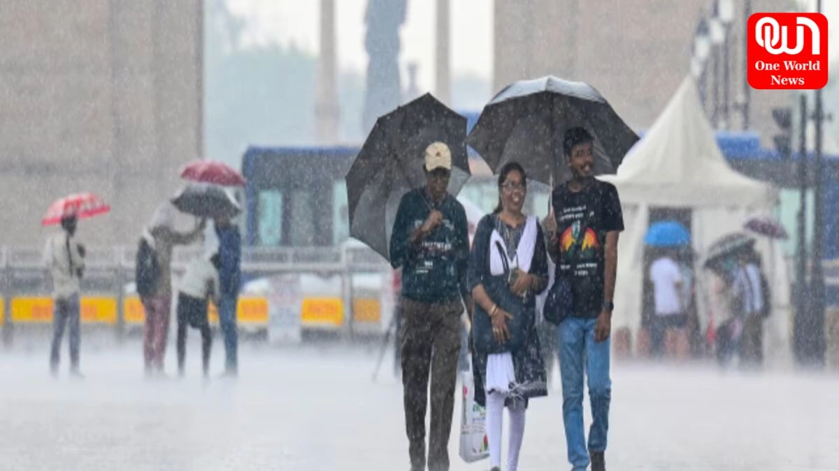 Weather Update: दिल्ली में आज हो सकती है बारिश, बंगाल में बाढ़ का कहर जारी 1 Weather Update