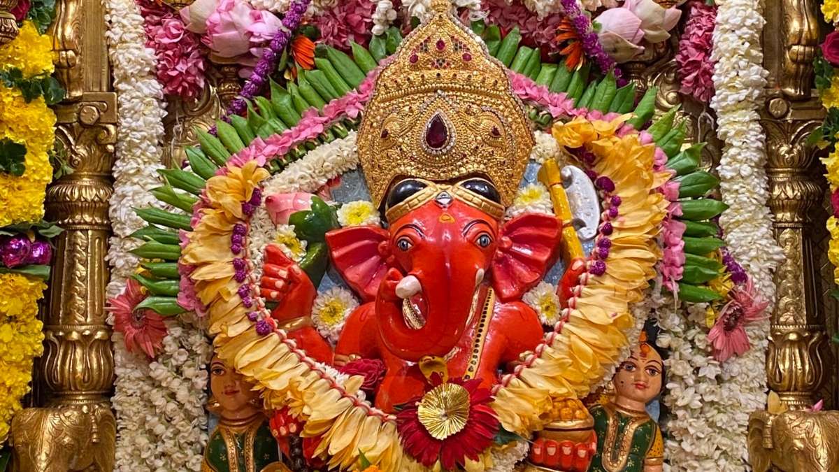 Lord Ganesha Temples In The World: भारत समेत दुनिया भर में मौजूद हैं गणपति बप्पा के प्रसिद्ध मंदिर, राेजाना होती है पूजा अर्चना, दर्शन को पहुंचते हैं हजारों भक्त 8 Lord ganesh