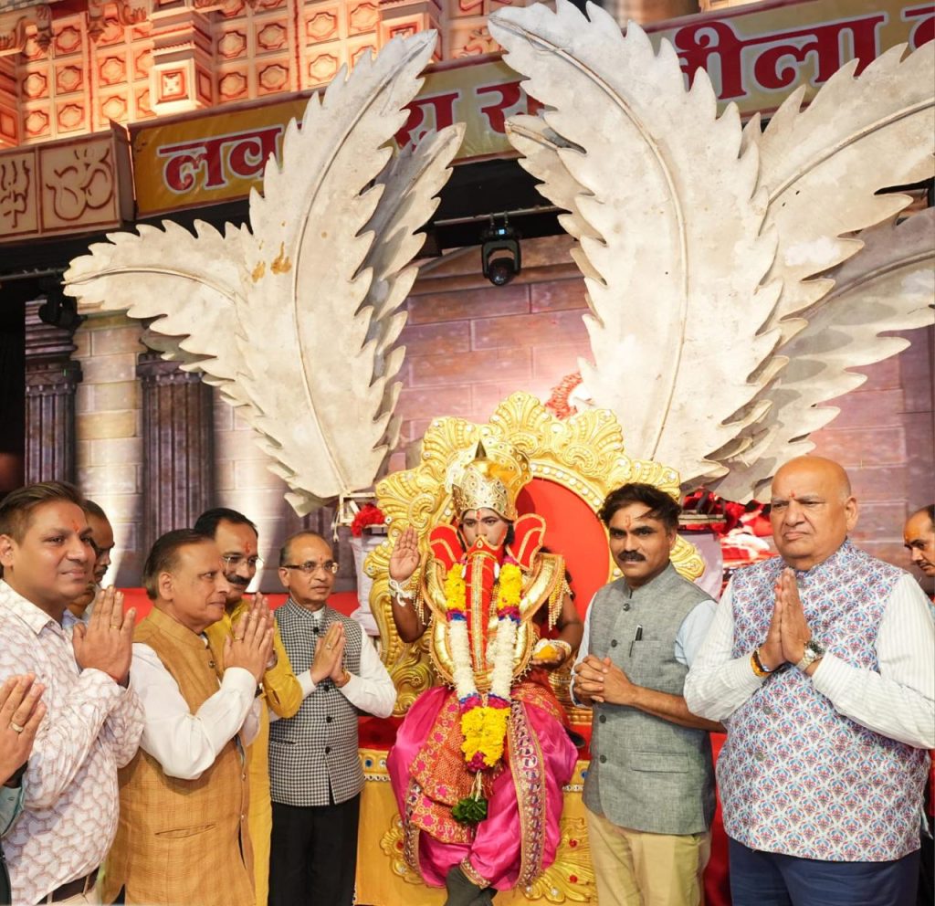 Lav Kush Ramleela 2024: लाल किला मैदान में गणेश पूजन के साथ रामलीला का हुआ शुभारंभ, प्रसिद्ध ब्राह्मणों के द्वारा हुई पूजा-अर्चना 
