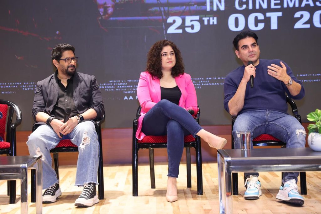 Banda Singh Choudhary Promotion: फिल्म बंदा सिंह चौधरी के प्रमोशन के लिए दिल्ली पहुंचे ये स्टार, 25 अक्टूबर को रिलीज होगी ये मूवी 3 Banda Singh Choudhary Promotion: फिल्म बंदा सिंह चौधरी के प्रमोशन के लिए दिल्ली पहुंचे ये स्टार, 25 अक्टूबर को रिलीज होगी मूवी