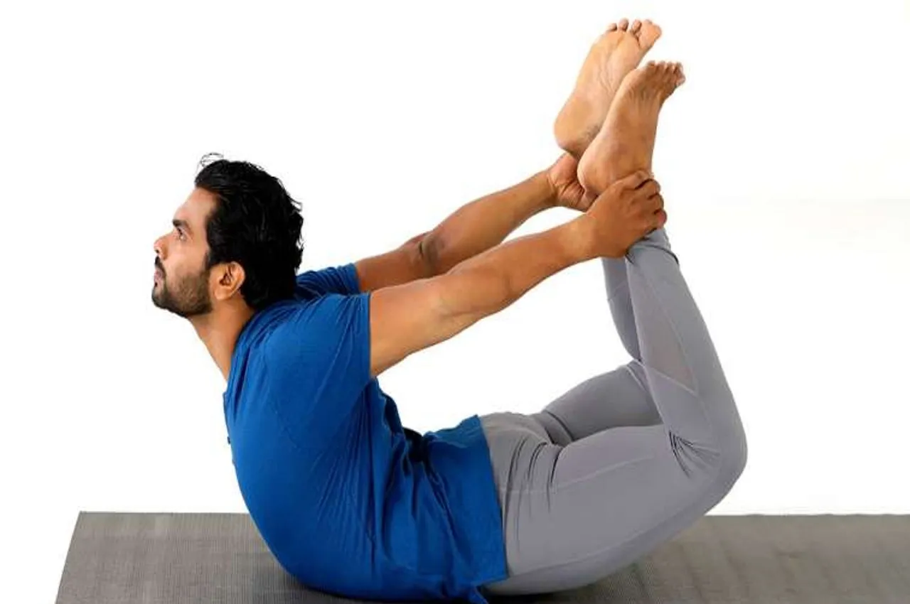 Yogasan For Healthy Lifestyle: हेल्दी और ग्लोइंग स्किन के साथ कम करना चाहते है जिद्दी फैट, तो करें ये योगासन 3 Yogasan For Healthy Lifestyle