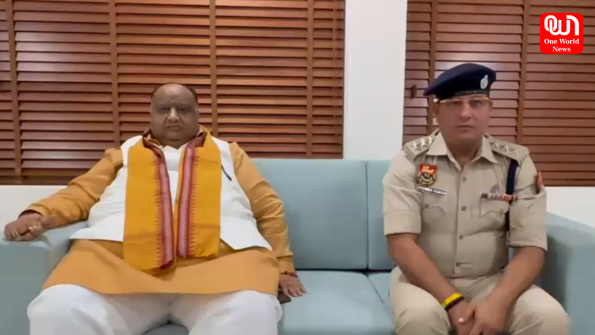 Sirsa News: भाजपा नेता को कार्यक्रम से बाहर निकालना डीएसपी को पड़ा भारी, माफी मांगने का वीडियो वायरल 1 Sirsa News: