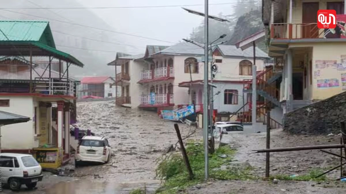 Uttarkashi Cloud Burst: बादल फटते ही ढह गए होटल-मकान, उत्तरकाशी में तबाही की तस्वीरें आईं सामने 1 Uttarkashi Cloud Burst