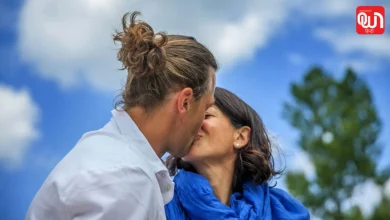 Kiss Your Mate Day 2026