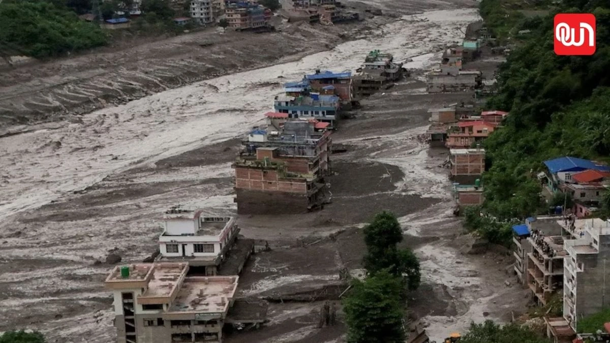 Nepal Flash Floods: नेपाल बाढ़ में फंसे 106 पर्यटक सकुशल लौटे भारत, 84 और आज पहुंचेंगे घर; सरकार ने तेज किया रेस्क्यू 1 Nepal Flash Floods