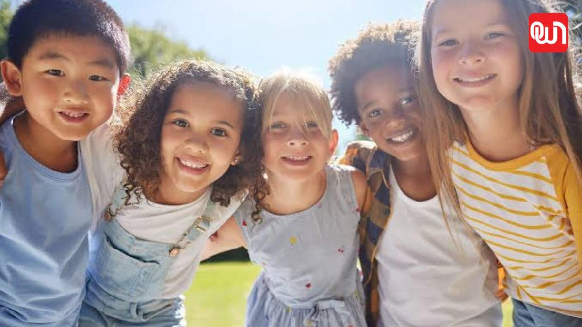 बच्चों के अधिकारों और खुशहाल भविष्य का दिन है Universal Children’s Day 2026, जानें इसका महत्व 1 Universal Children’s Day 2026