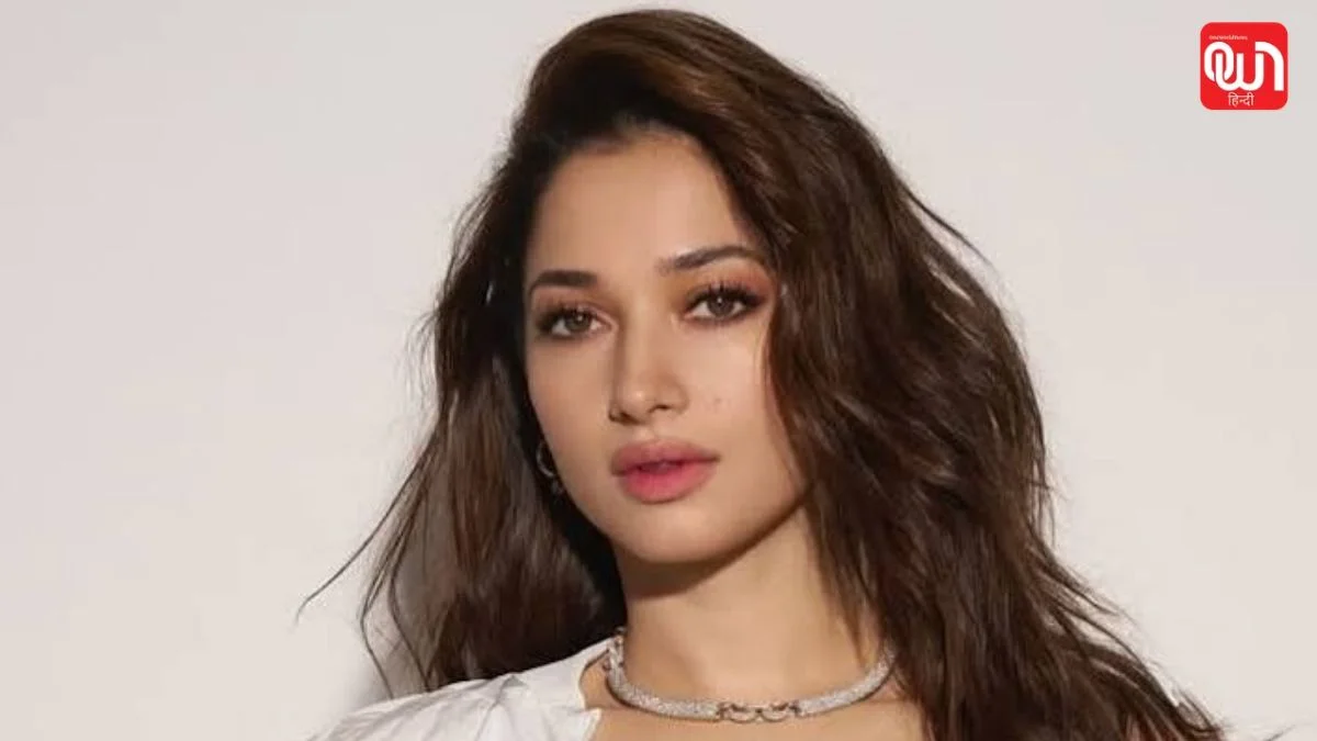 Tamannaah Bhatia: तमन्ना भाटिया ने अनु कपूर के 'दूधिया बदन' कमेंट पर किया पलटवार, बयान को लेकर चर्चा तेज 1 Tamannaah Bhatia